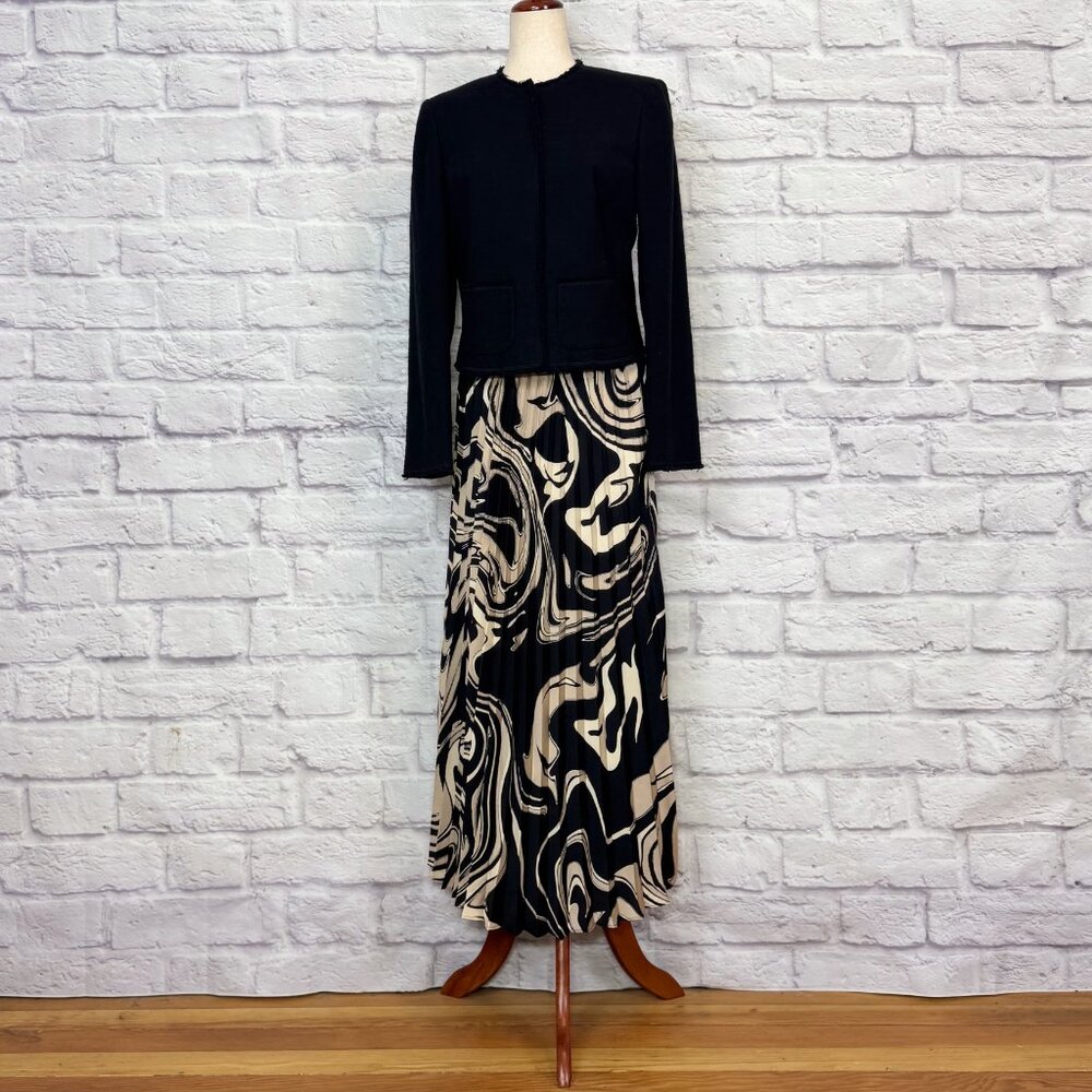 Truth By Republic Black Abstract Print Pleated Midi Skirt - Picture 5 of 9